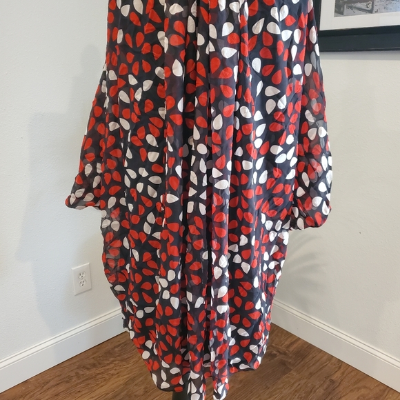 Diane von Furstenberg, Dress/Swimsuit Cover - Picture 2 of 5